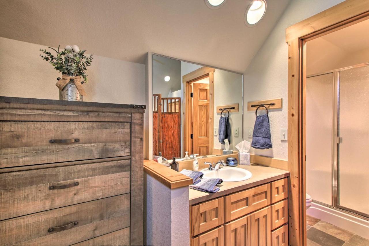 Klamath Falls Cabin Retreat With Deck And Grill! 外观 照片